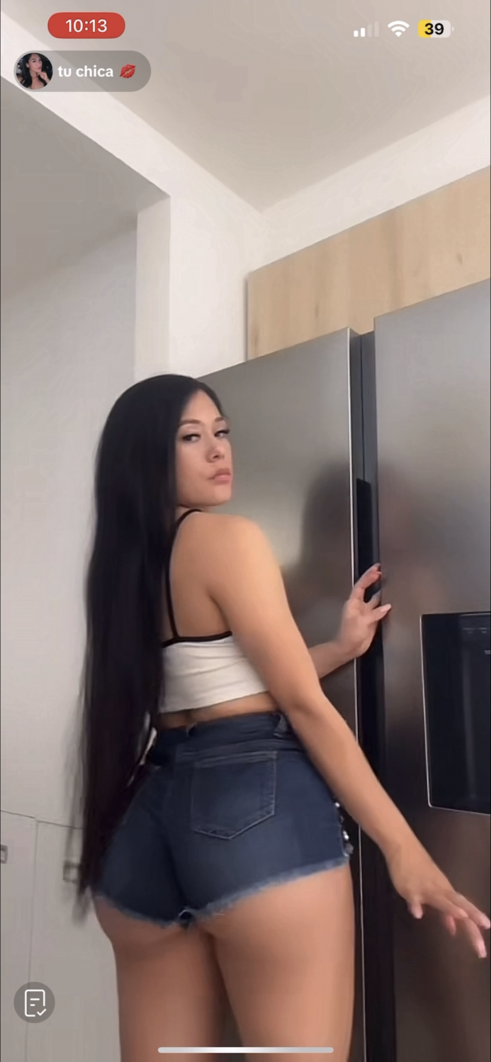 Latina With Big Ass Twerking - Big Booty Latina Twerking - Porn Videos & Photos - EroMe