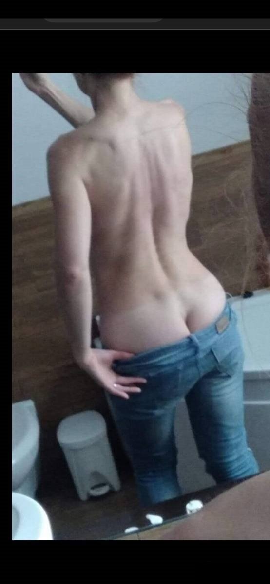 Hot webslut wife from Poland mirror selfie #EpjJlSjY