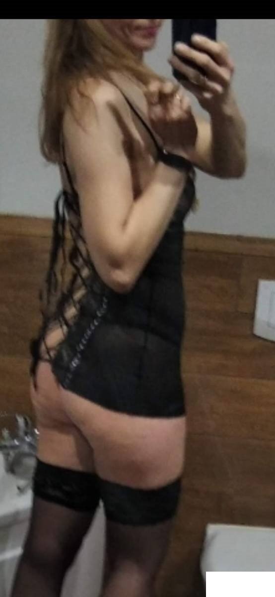 Hot webslut wife from Poland mirror selfie #NmXPE8Cz