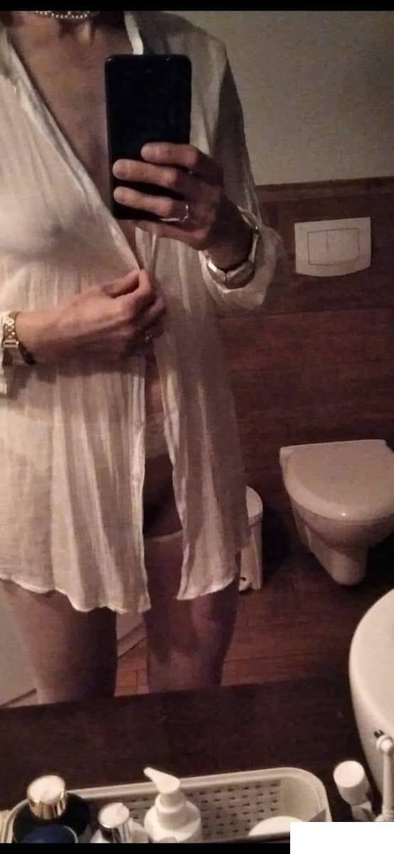 Hot webslut wife from Poland mirror selfie #xlNR4TnH
