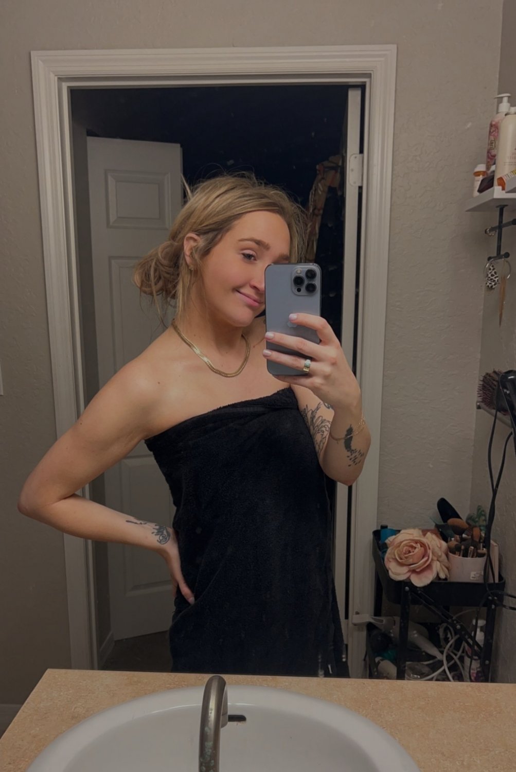 Cute slut exposed by bf after caught cheating. #K30AXh9Q