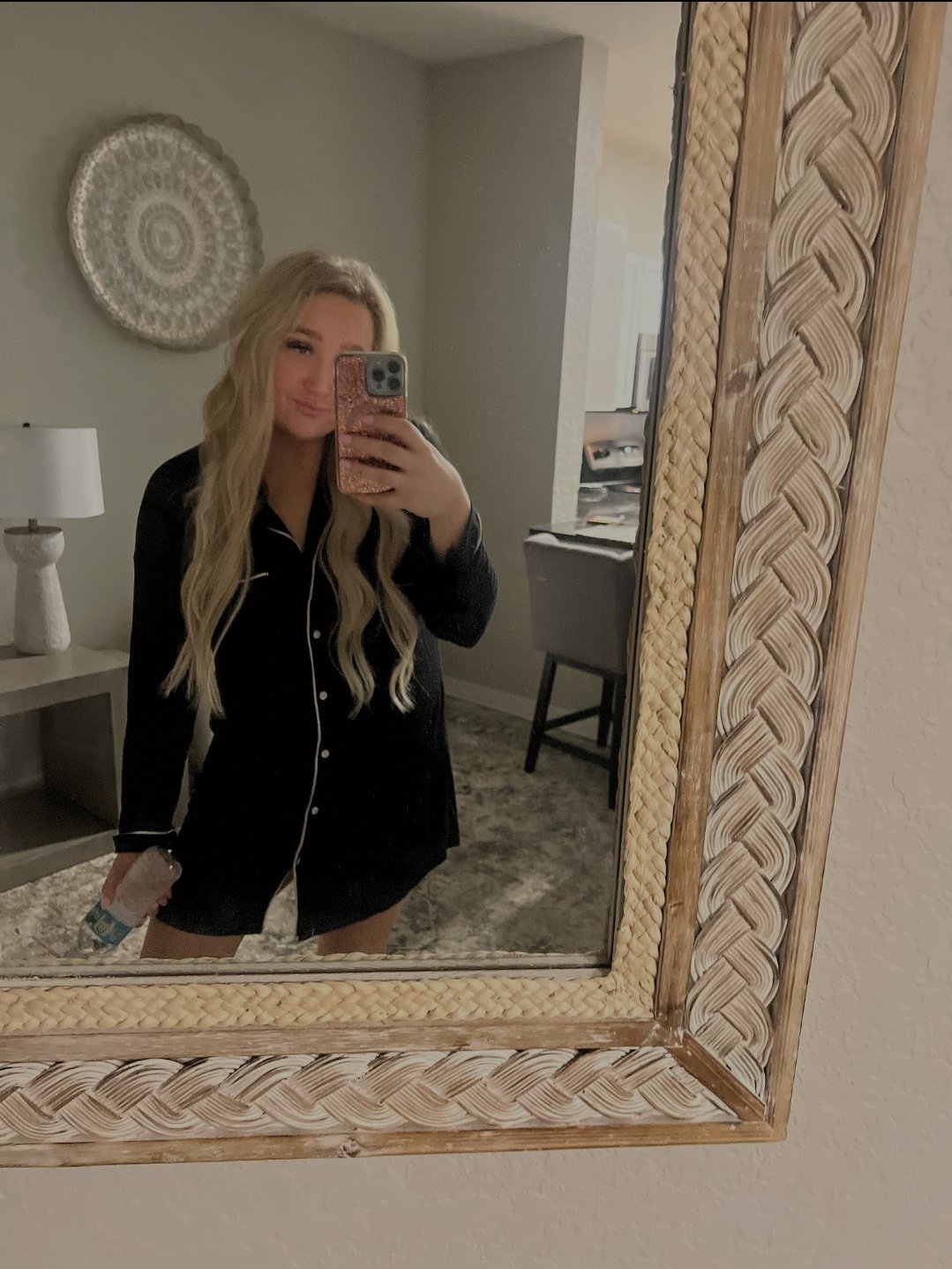 Cute slut exposed by bf after caught cheating. #SciUi1DC