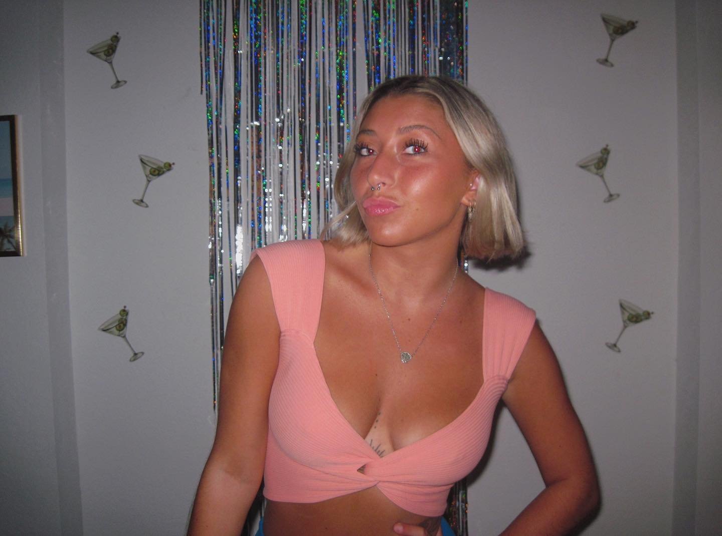 Sexy petite college teen Savannah #Kj1Fzmks