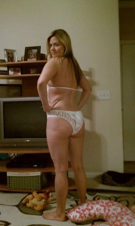 Thick Blonde is a sexy and kinky girlfriend #ZUSKHniq