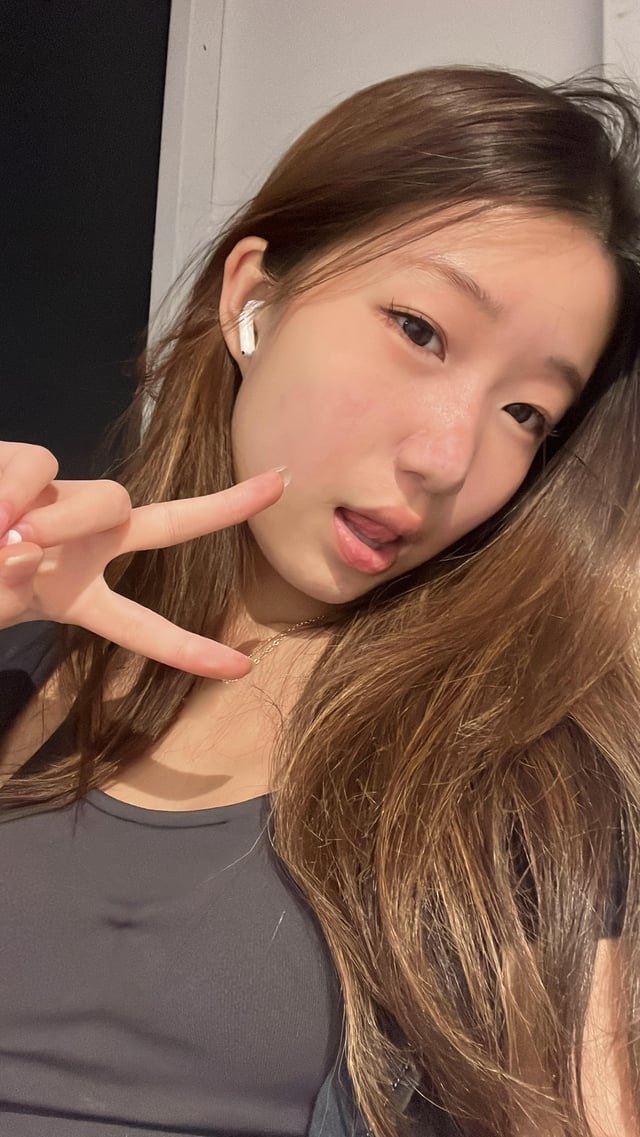 Mouth-Watering ABG Teen Gets Her Nudes LEAKED! 🤤🔥 Save & Cum!!! #IrYdaszo