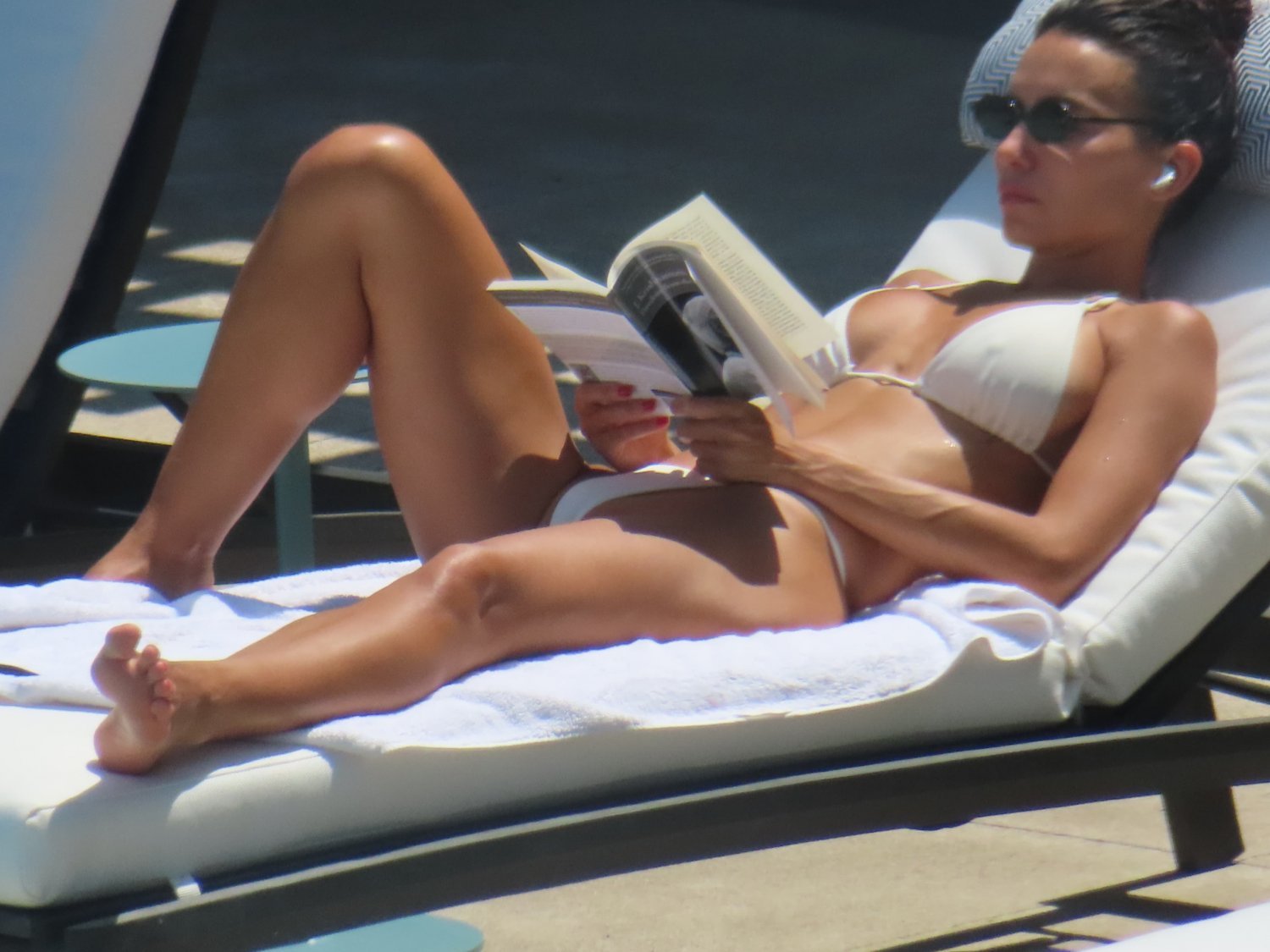 coroa magrinha toda deliciosa na piscina do clube #O2N0tvZX